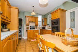 Photo 18- click for photo gallery